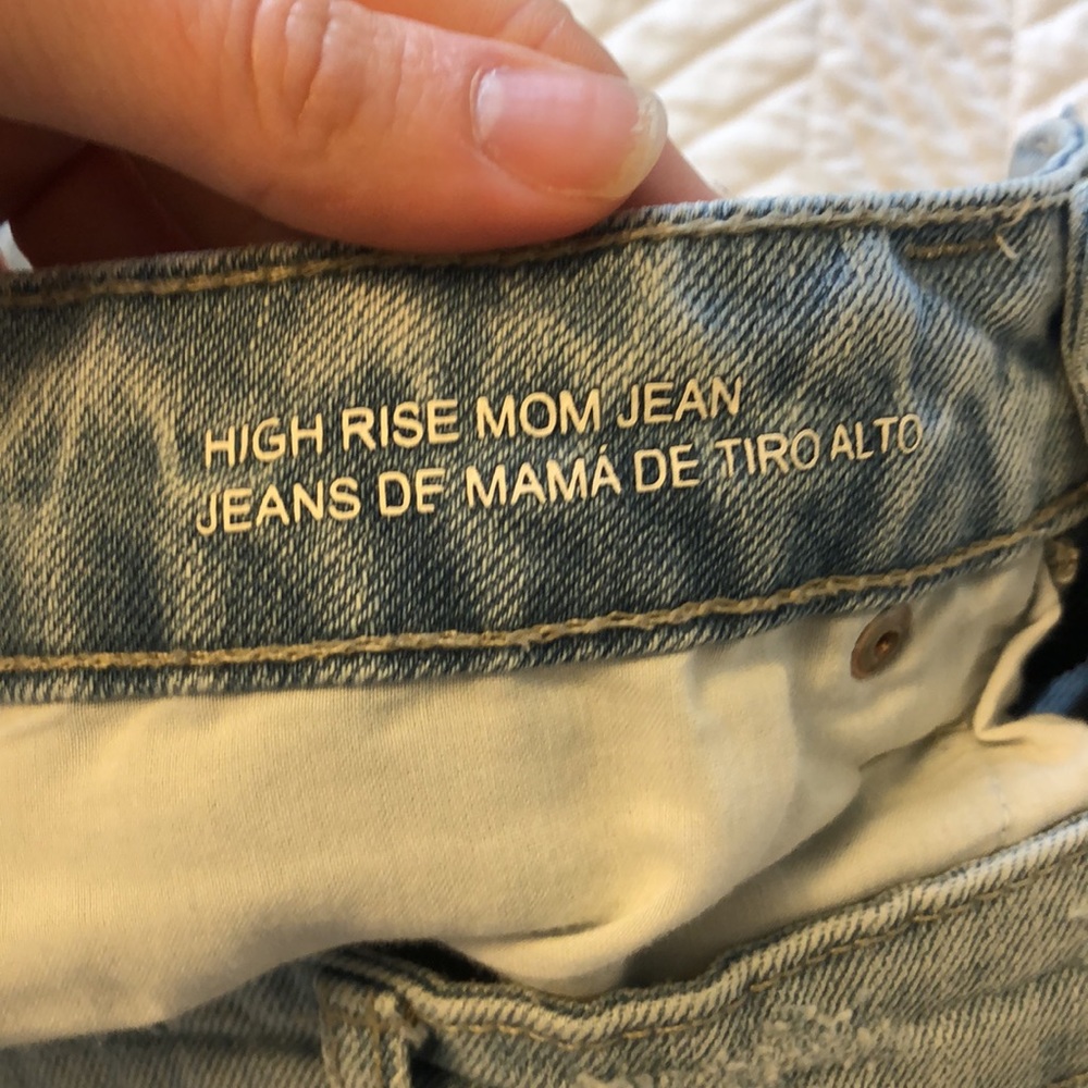 High Rise Mom Jeans - Picture 4 of 5
